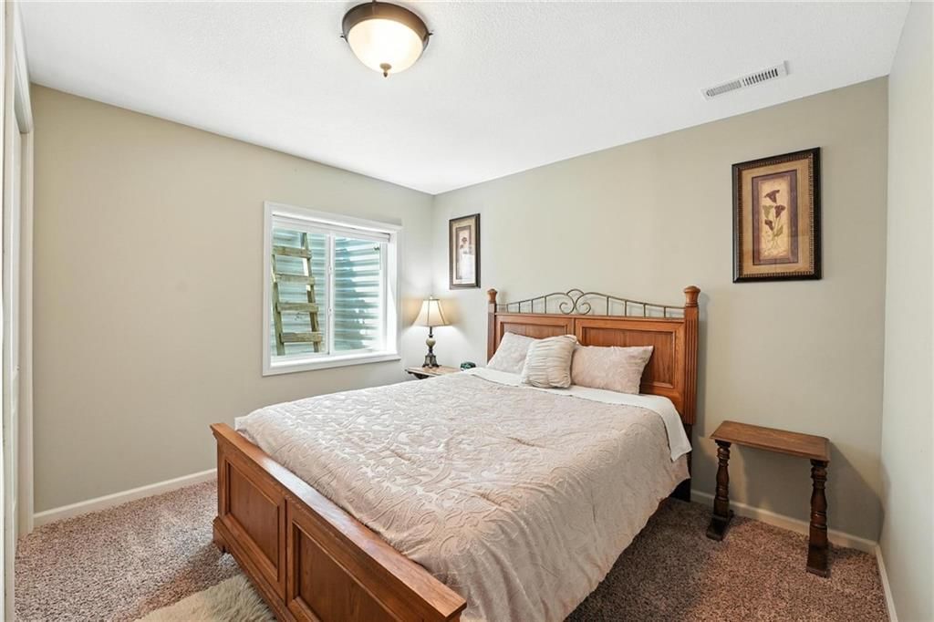 817 Highbush Place — photo 24