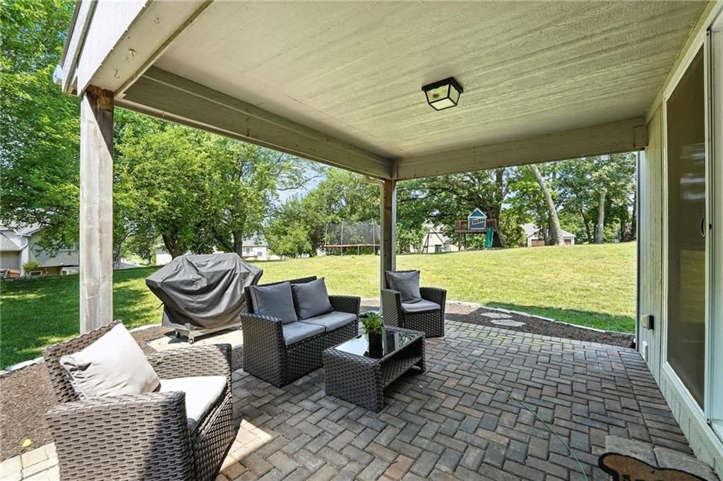 817 Highbush Place — photo 28