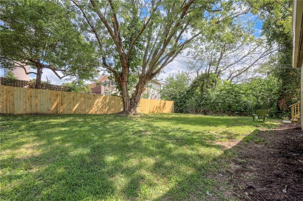 3906 Washington Avenue — photo 19