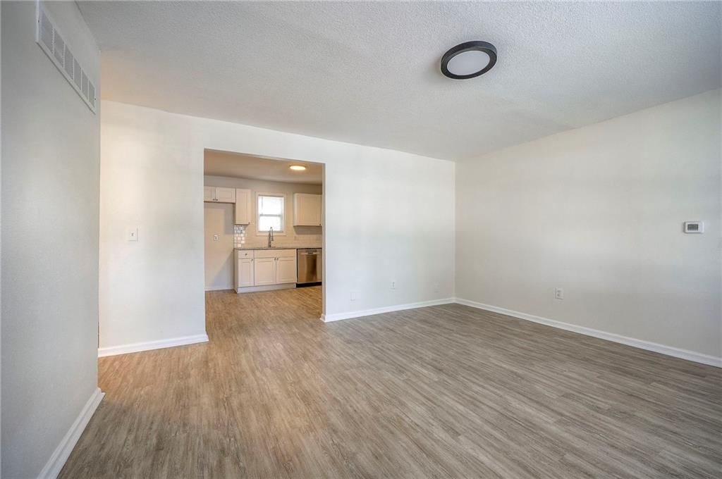 3906 Washington Avenue — photo 3