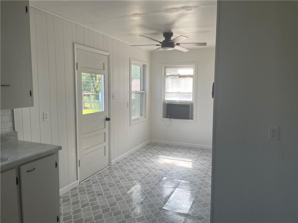 1901 W 7th Street — photo 10