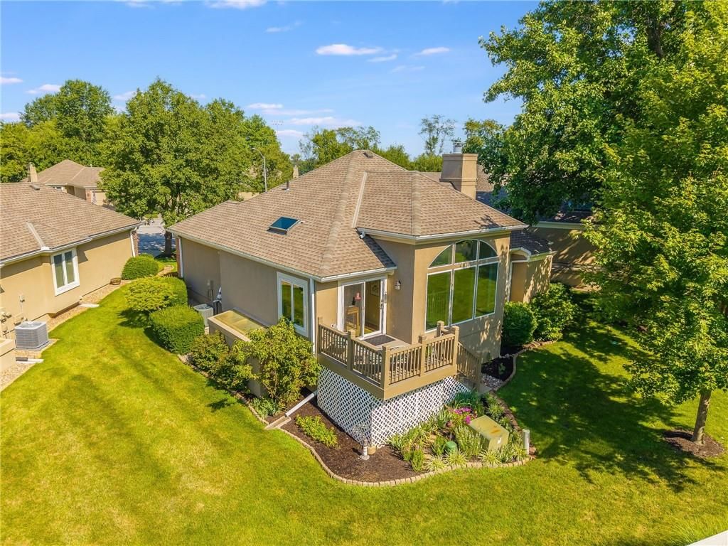 713 Bristol Court — photo 33