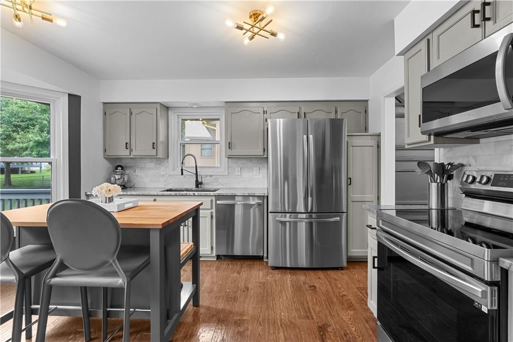 7938 NW 74th Street — photo 10