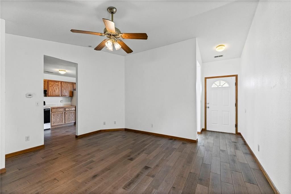 309 Washington Street — photo 4