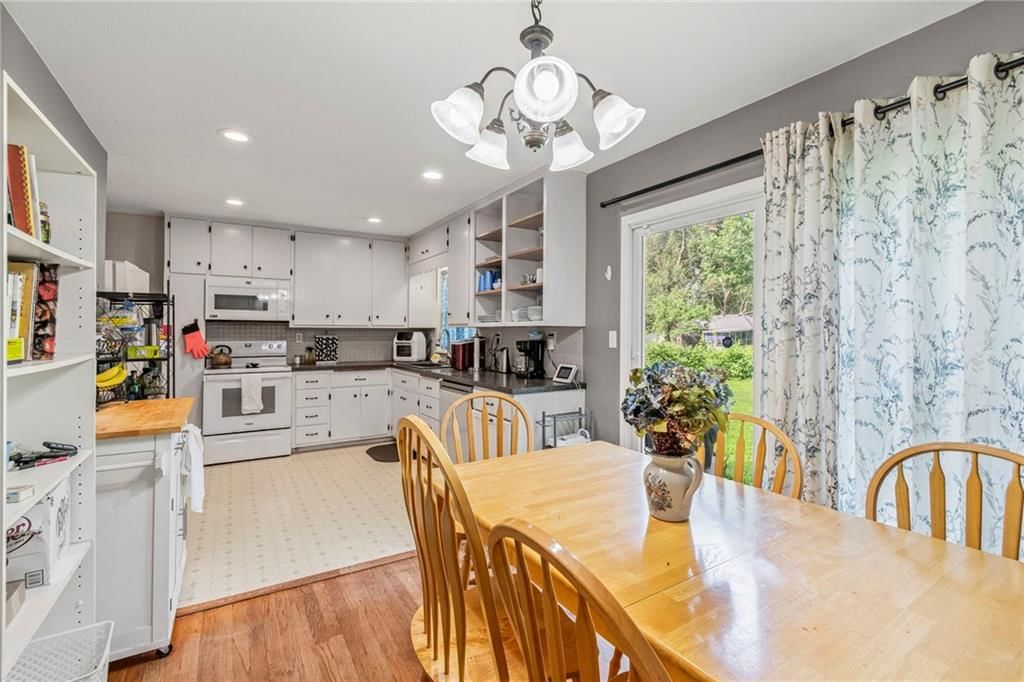2504 Queen Ridge Drive — photo 8