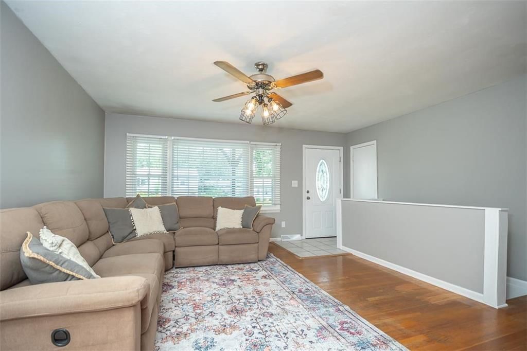 10513 W 90th Street — photo 7