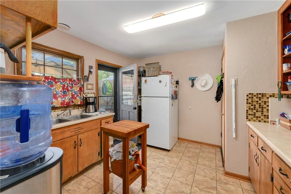 6601 Floyd Street — photo 10