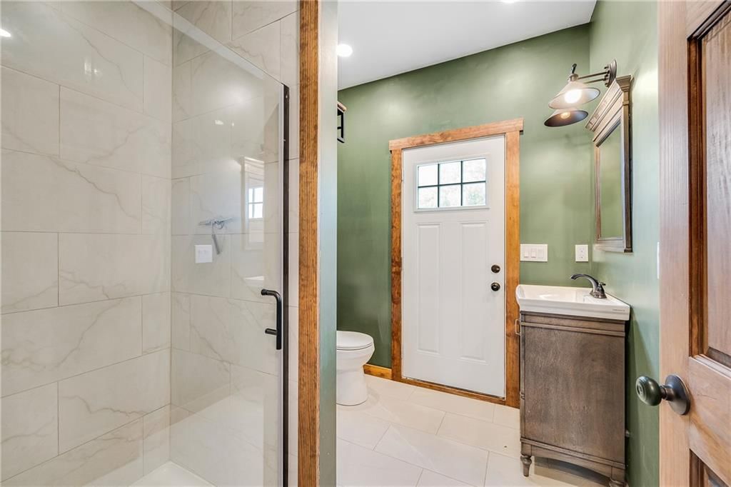 276 NW AA Highway — photo 44