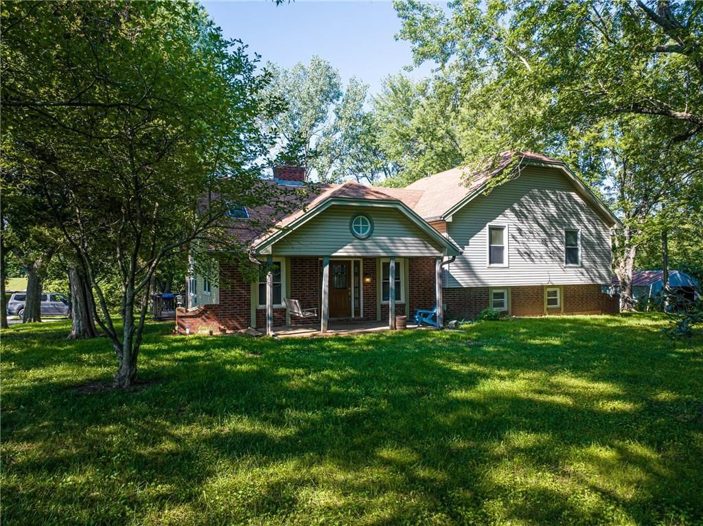 169 SW 800th Road, Warrensburg