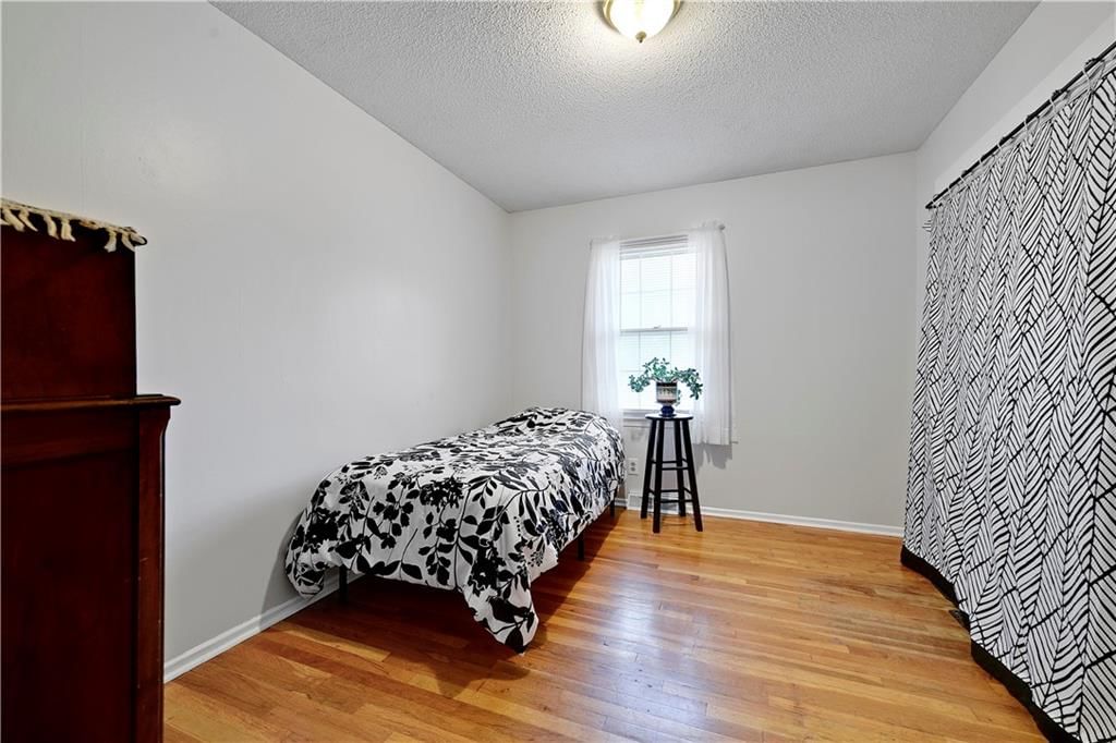 9418 Mullen Street — photo 25