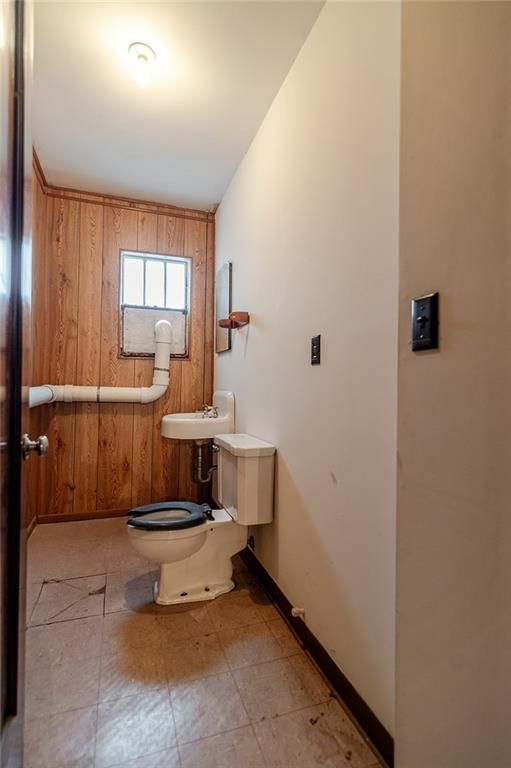 710 Commercial Street — photo 17