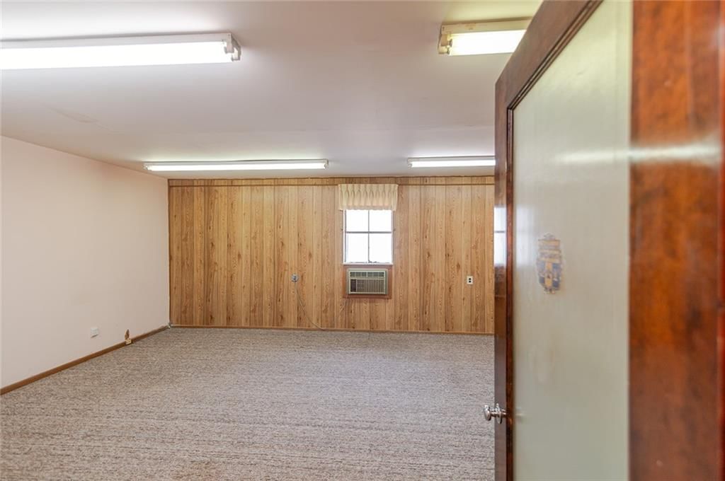 710 Commercial Street — photo 30