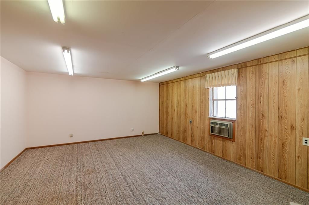 710 Commercial Street — photo 31