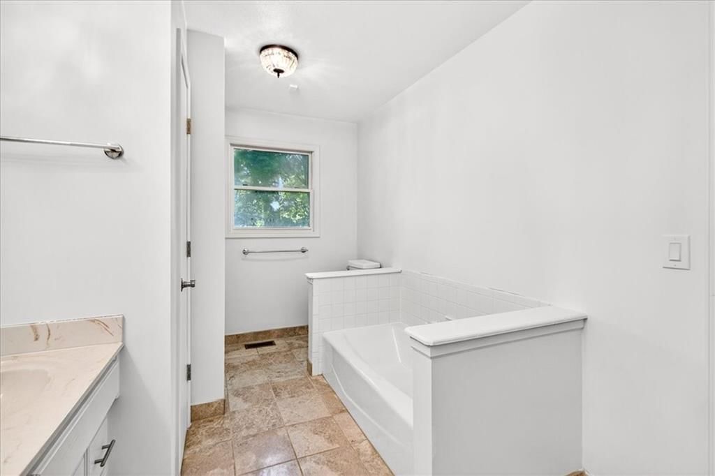 15513 Floyd Street — photo 16