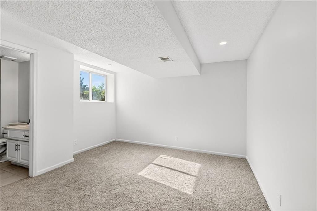 15513 Floyd Street — photo 24