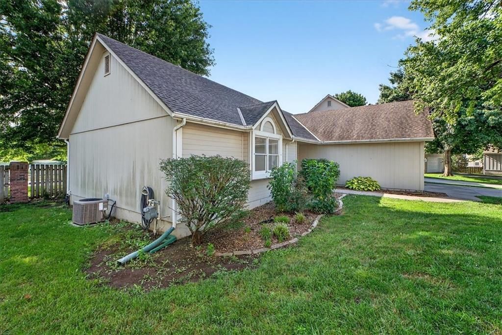 15513 Floyd Street — photo 31