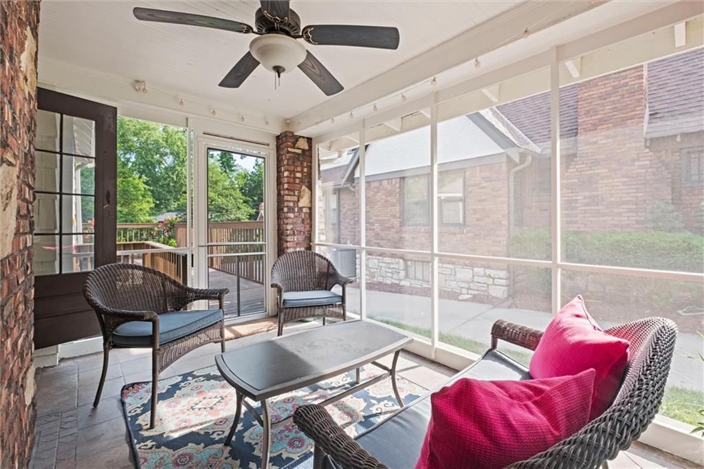 208 E 66th Terrace — photo 19