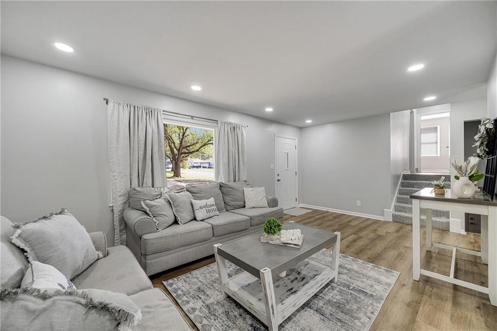 8109 E 91st Terrace — photo 5