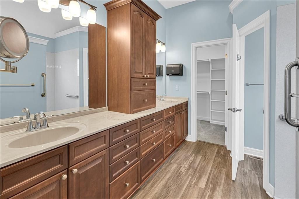 11777 S Hallet Street — photo 16
