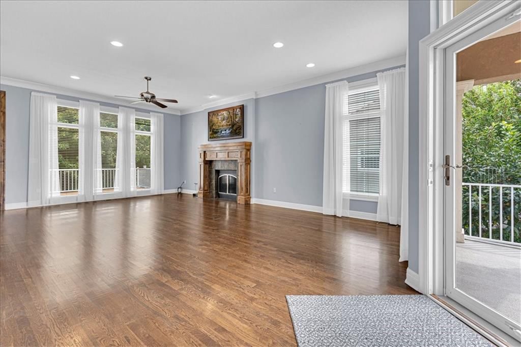 11777 S Hallet Street — photo 8
