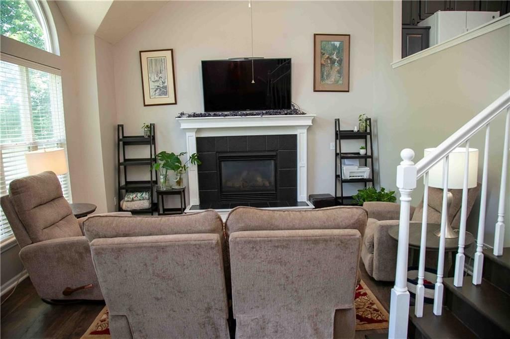 18821 W 160TH Terrace — photo 5