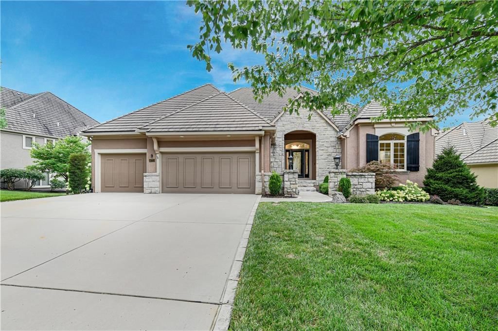 16720 S Country Club Drive — photo 2