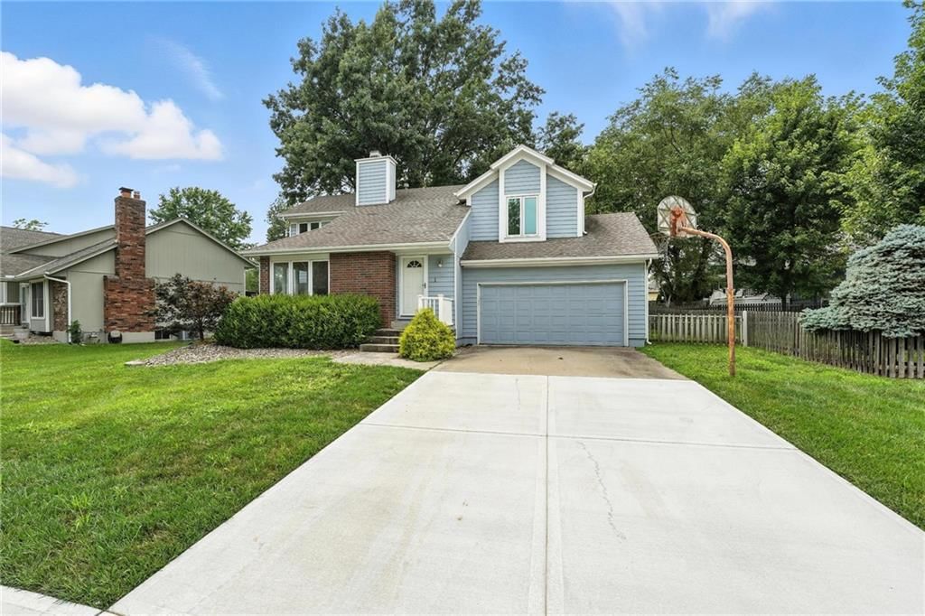 520 SE Country Lane — photo 3