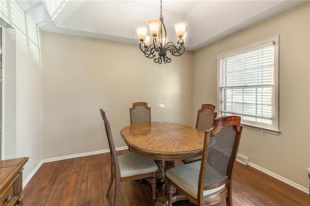 10100 NW Mirror Lake Court — photo 7