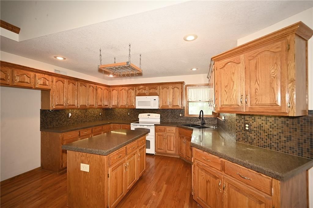 8526 N Flora Avenue — photo 13