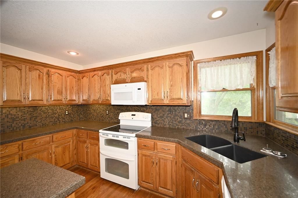 8526 N Flora Avenue — photo 16