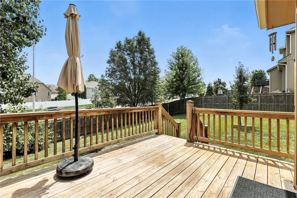 1425 NE Stonewood Drive — photo 34