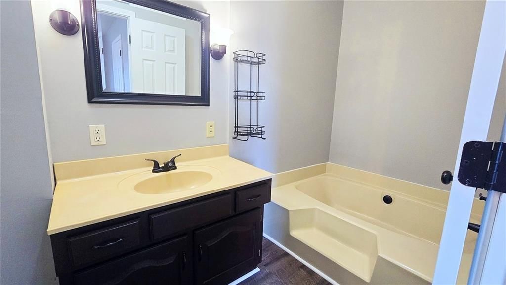 501 Meadow Lane N/A — photo 42