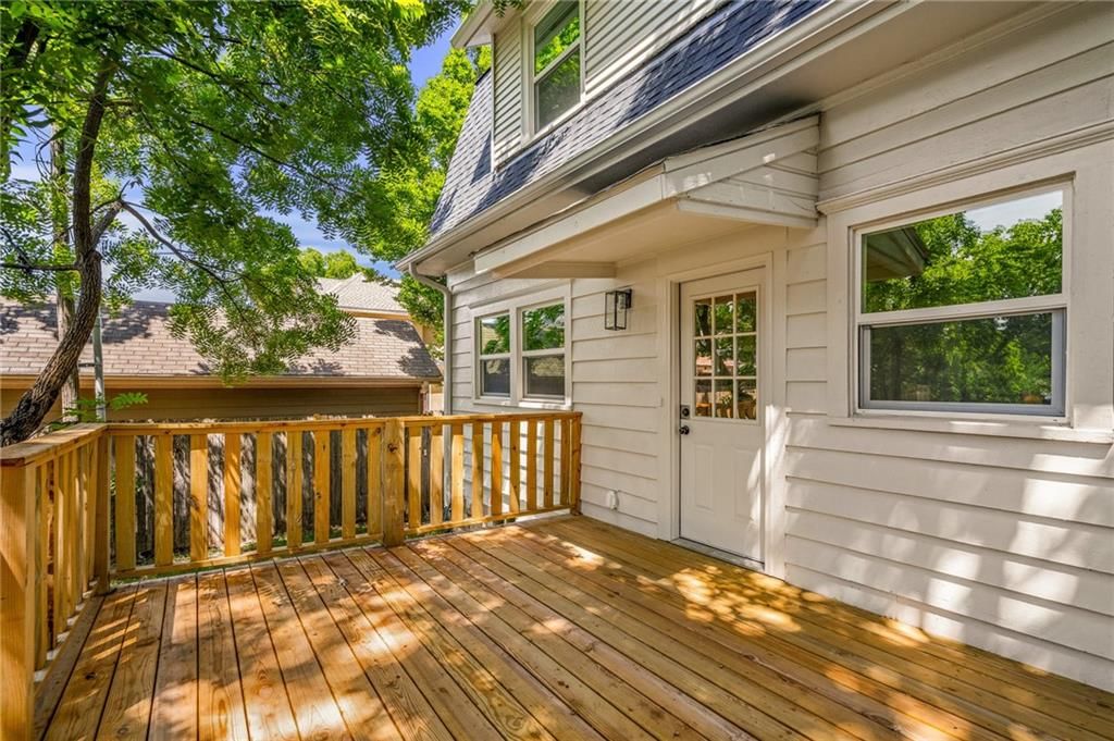 109 E Cedar Street — photo 30