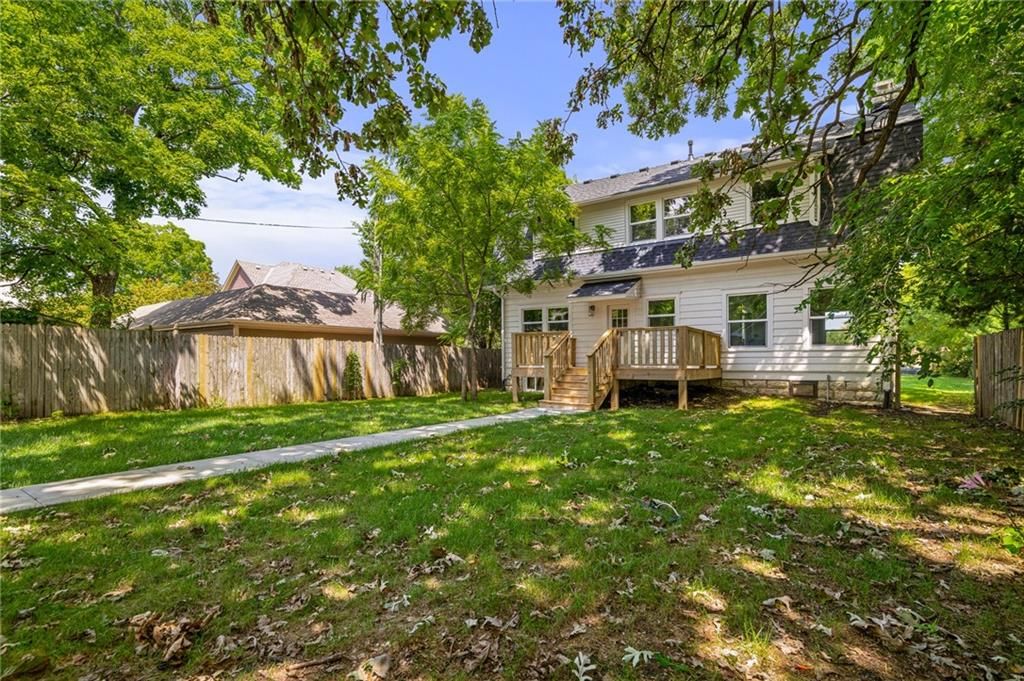 109 E Cedar Street — photo 33