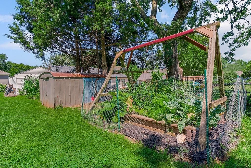 1108 NW B Street — photo 26