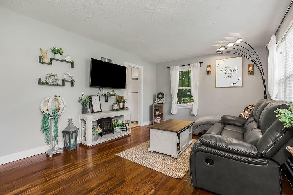 1108 NW B Street — photo 4