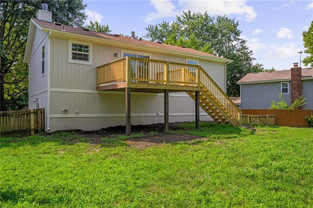 520 N CEDAR Street — photo 23