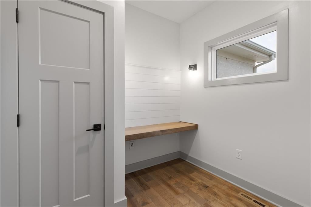 1238 Rich Boulevard — photo 4