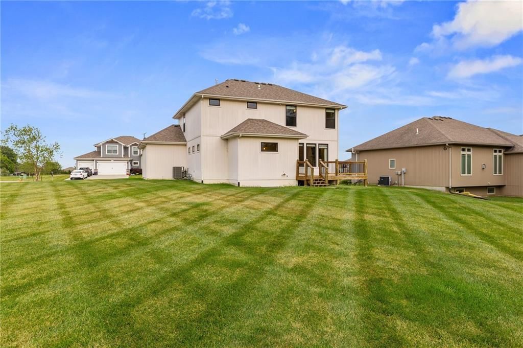 1238 Rich Boulevard — photo 36