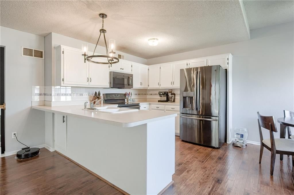 628 NE Swann Circle — photo 5
