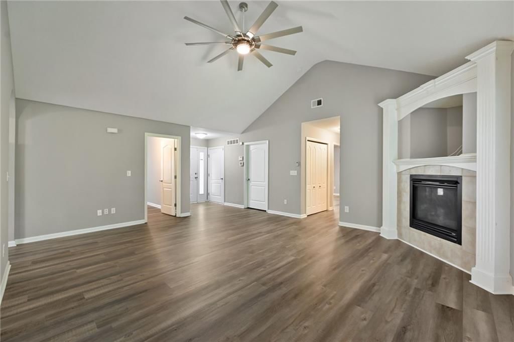 5425 Sterling Avenue — photo 9