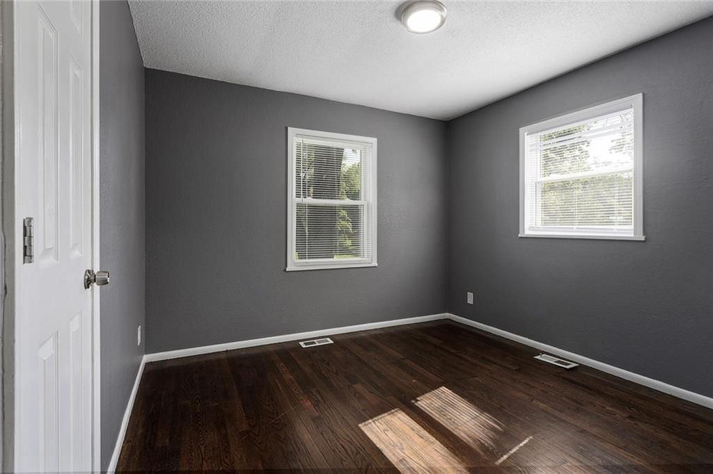 8704 E BANNISTER Terrace — photo 5