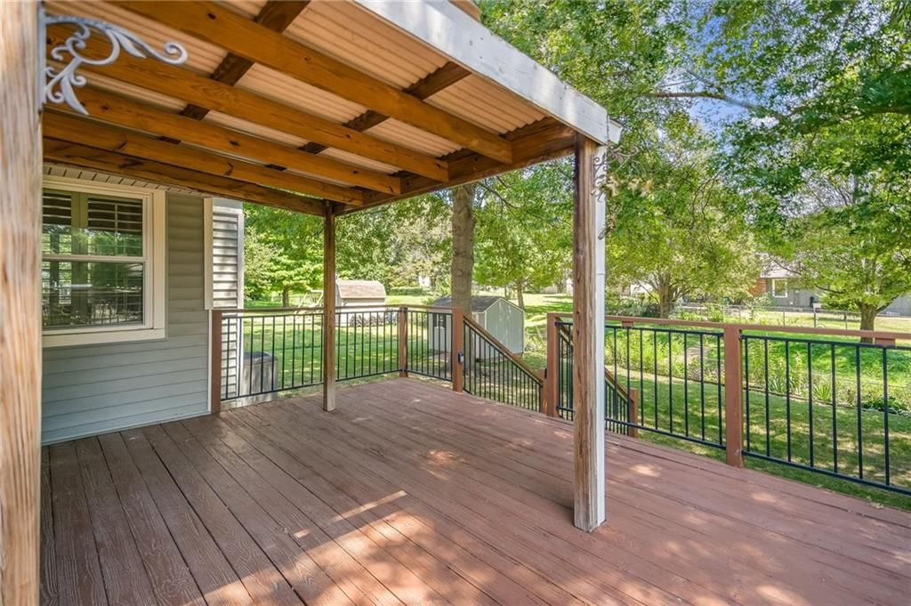 215 N Darrowby Drive — photo 15