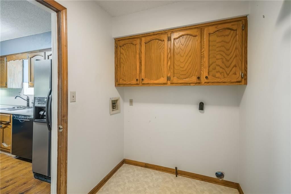 215 N Darrowby Drive — photo 28