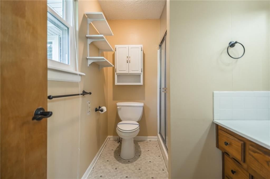 215 N Darrowby Drive — photo 32