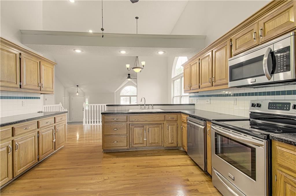 611 NE Field Creek Drive — photo 12
