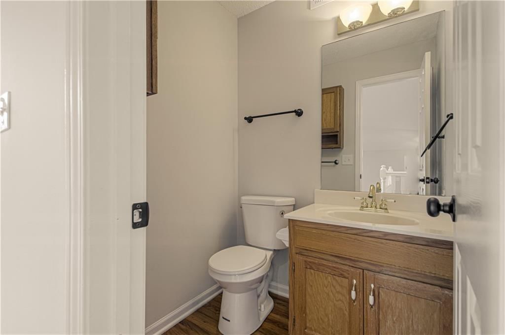 611 NE Field Creek Drive — photo 13