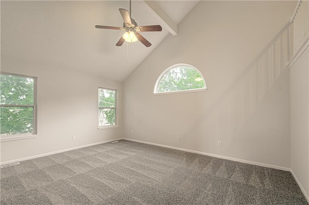 611 NE Field Creek Drive — photo 14