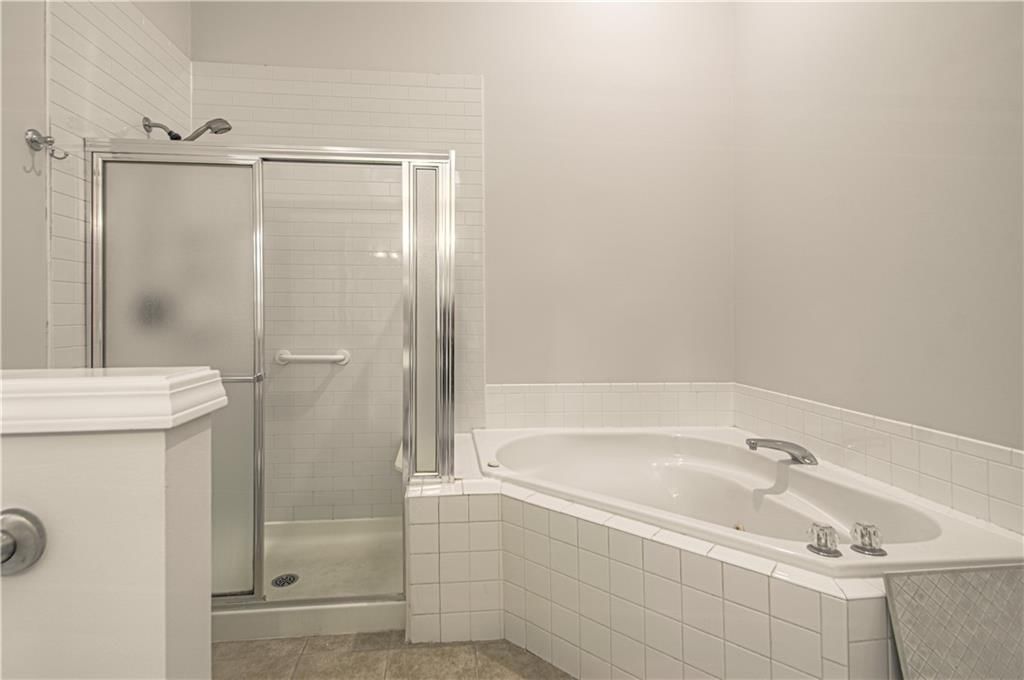 611 NE Field Creek Drive — photo 18