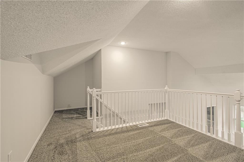 611 NE Field Creek Drive — photo 20